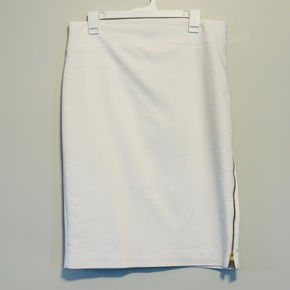 Express Classic White Pencil Skirt - Picture 2 of 6